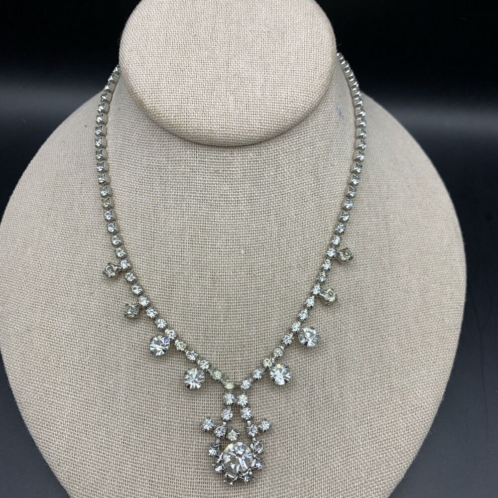 Rhinestone Collar Necklace Clear Rhinestone Silver Tone Midcentury 15 In Vintage
